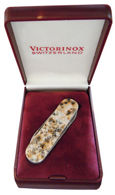 Нож-брелок VICTORINOX Baltic Brown 0.6200.58