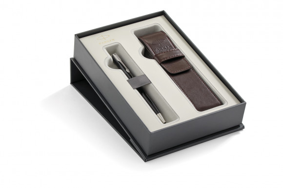 Подарочный набор Parker: Шариковая ручка Parker Sonnet Black Lacquer CT + чехол из экокожи 2018900
