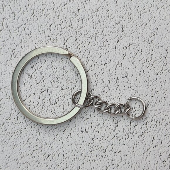 Брелок кольцо для ключей с маленьким кольцом с гравировкой