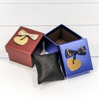 Коробка Прямоугольная 9x8x6,7 с бантиком-бабочкой и подушкой внутри (микс) 1/6 1/216 (фиолетовый)